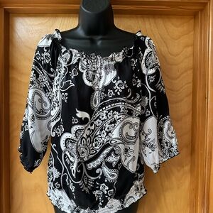 White House Black Market Black and White Paisley silk Blouse